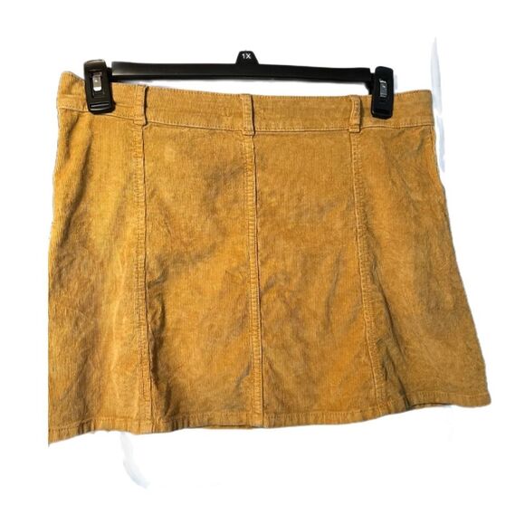 BDG Selma corduroy mini skirt camel color size 8 - Picture 3 of 6